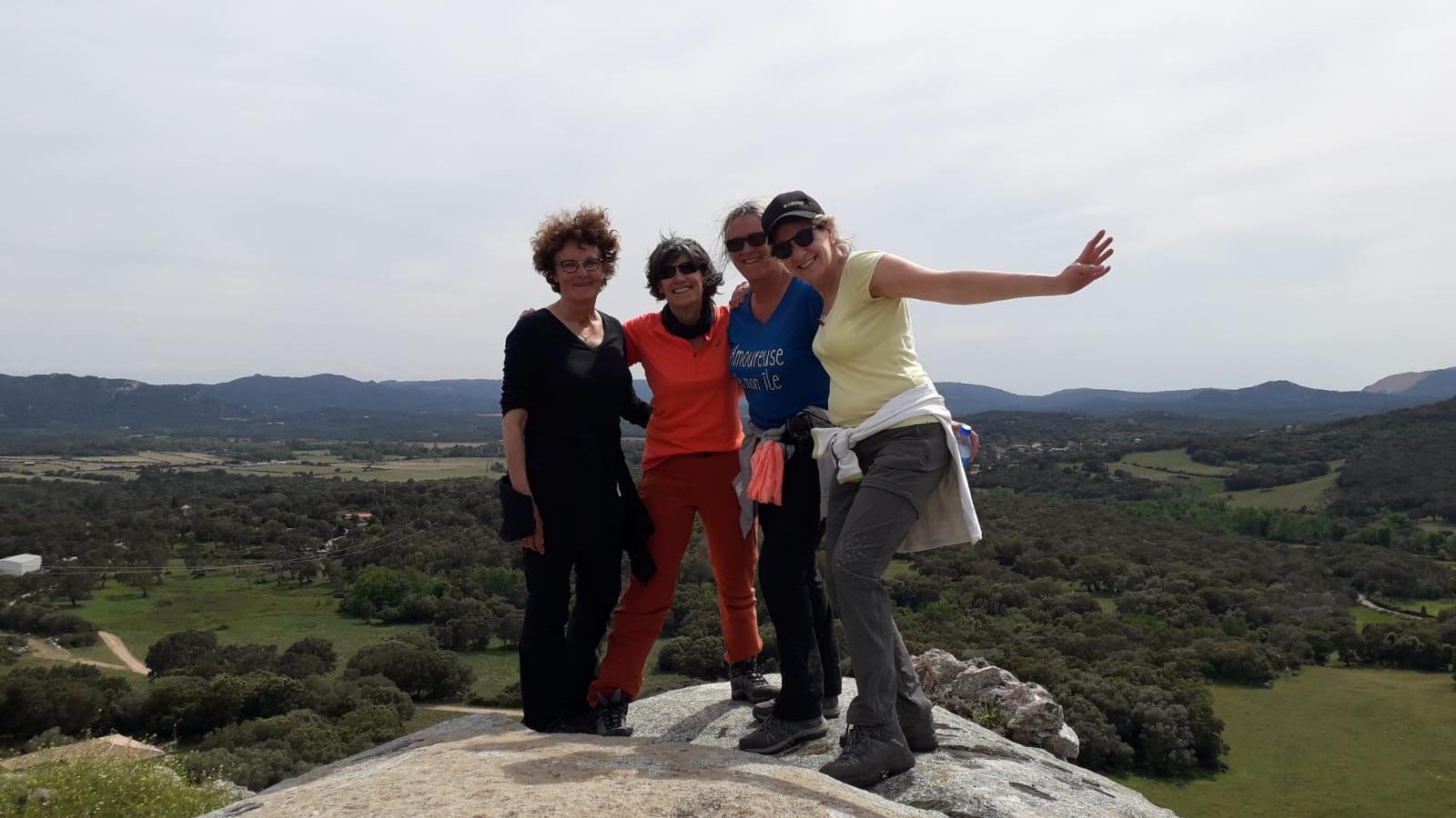 sommet caché hors sentier corse
