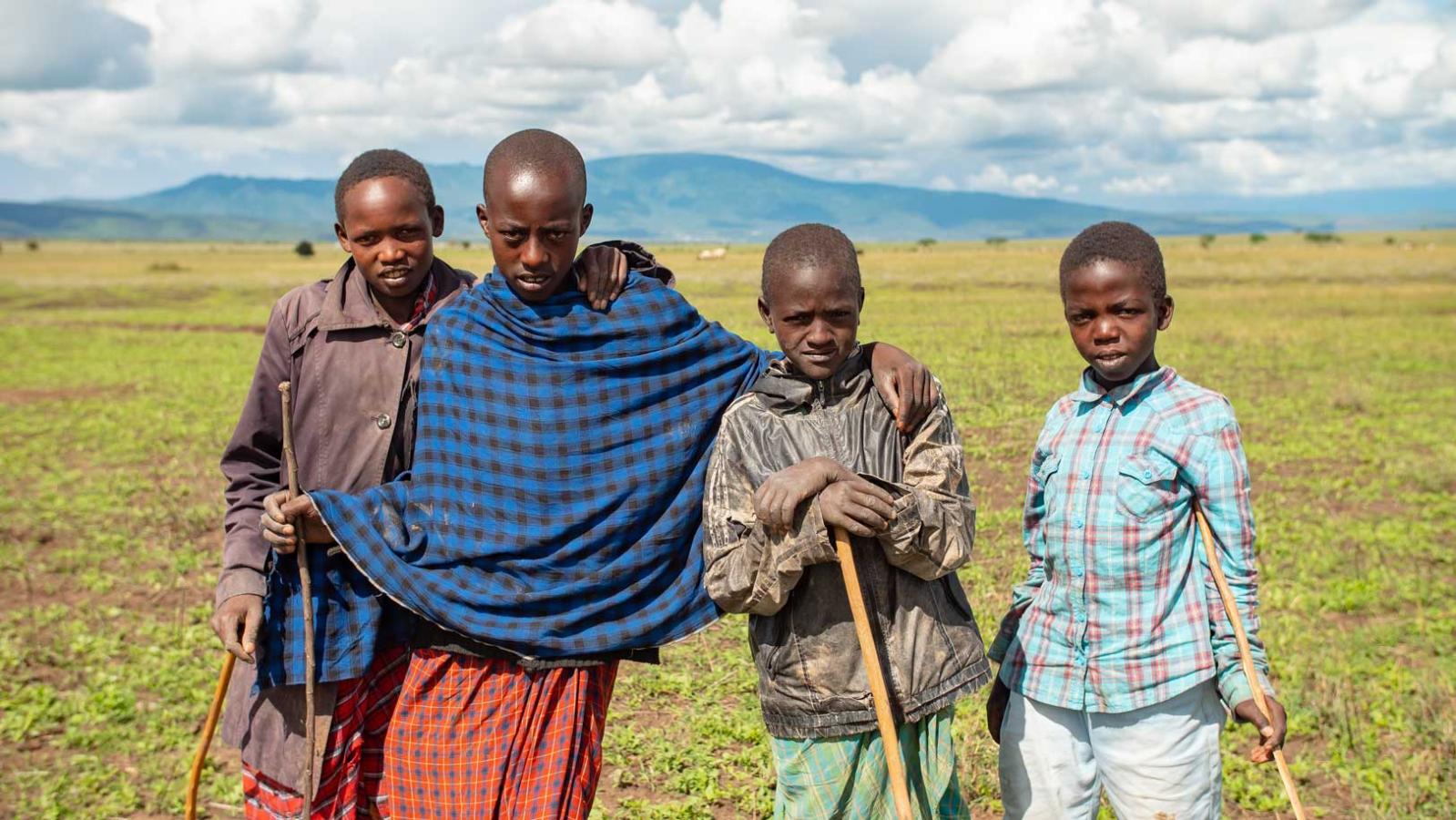enfants d'une tribu maasai