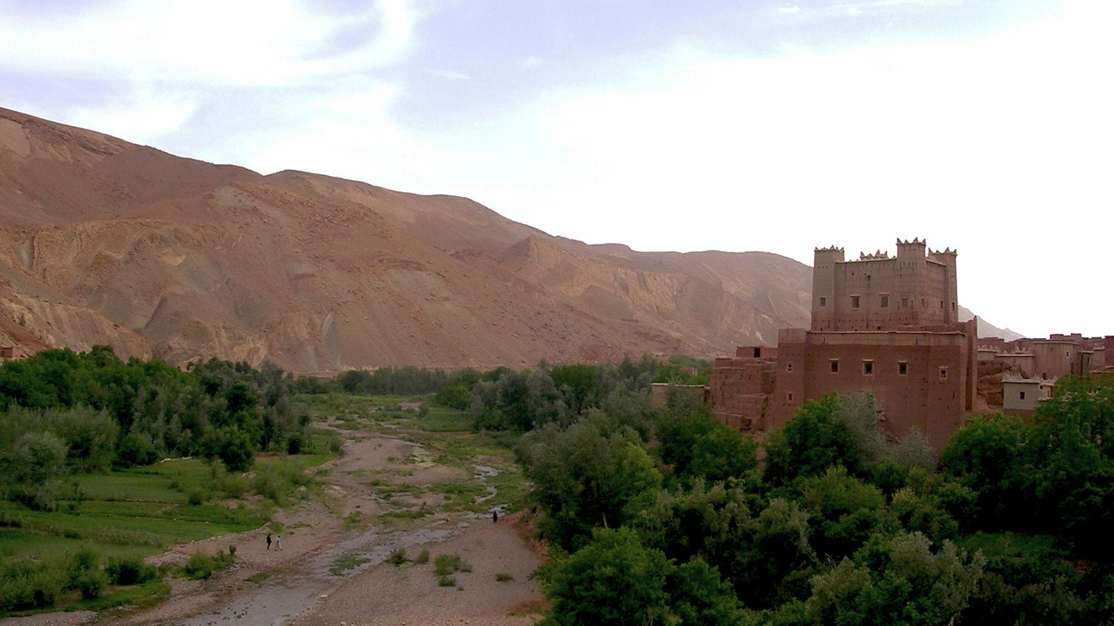 Vallee-des-roses-Maroc